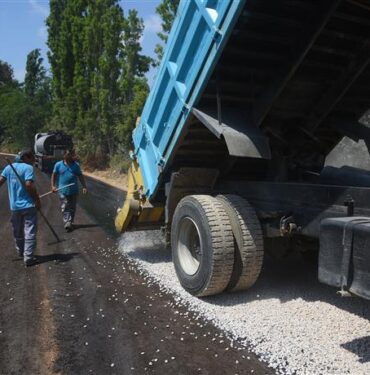 ALANYA BELEDİYESİ’NDEN BATIDA İKİ KOLDAN ASFALT ÇALIŞMASI