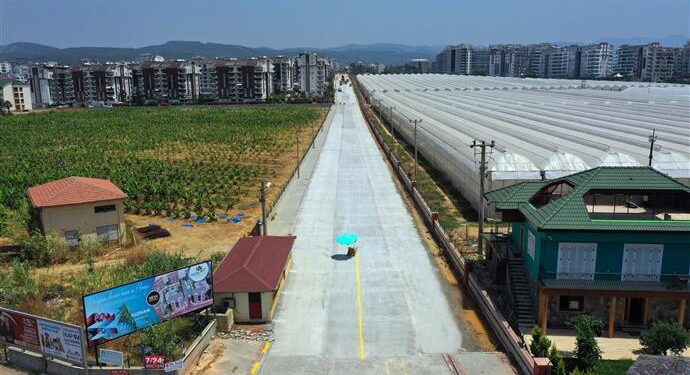 AVSALLAR MAHALLESİ’NE KONFORLU VE KALİTELİ YOL KONAK CADDESİ’NDE BETON YOL ÇALIŞMASI DEVAM EDİYOR