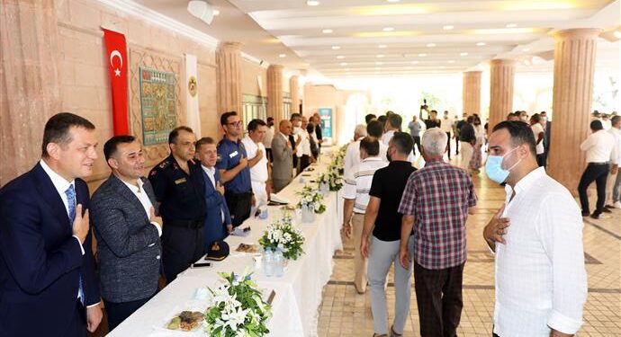 BAŞKAN YÜCEL PROTOKOLLE BAYRAMLAŞTI