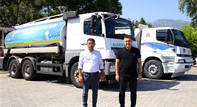 BAŞKAN YÜCEL’DEN KURAKLIKLA BOĞUŞAN ÇİFTÇİYE SU TANKERLİ ÇÖZÜM