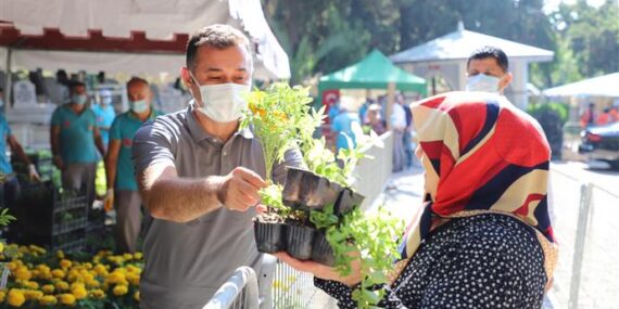 Yücel’den şehitlik ve mezarlık ziyareti