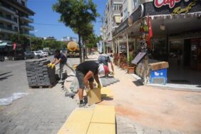 KONAKLI MAHALLESİ’NDE KALDIRIM VE PARKE ÇALIŞMASI SÜRÜYOR 2021 YILINDA 28 BİN M² PARKE DÖŞENECEK