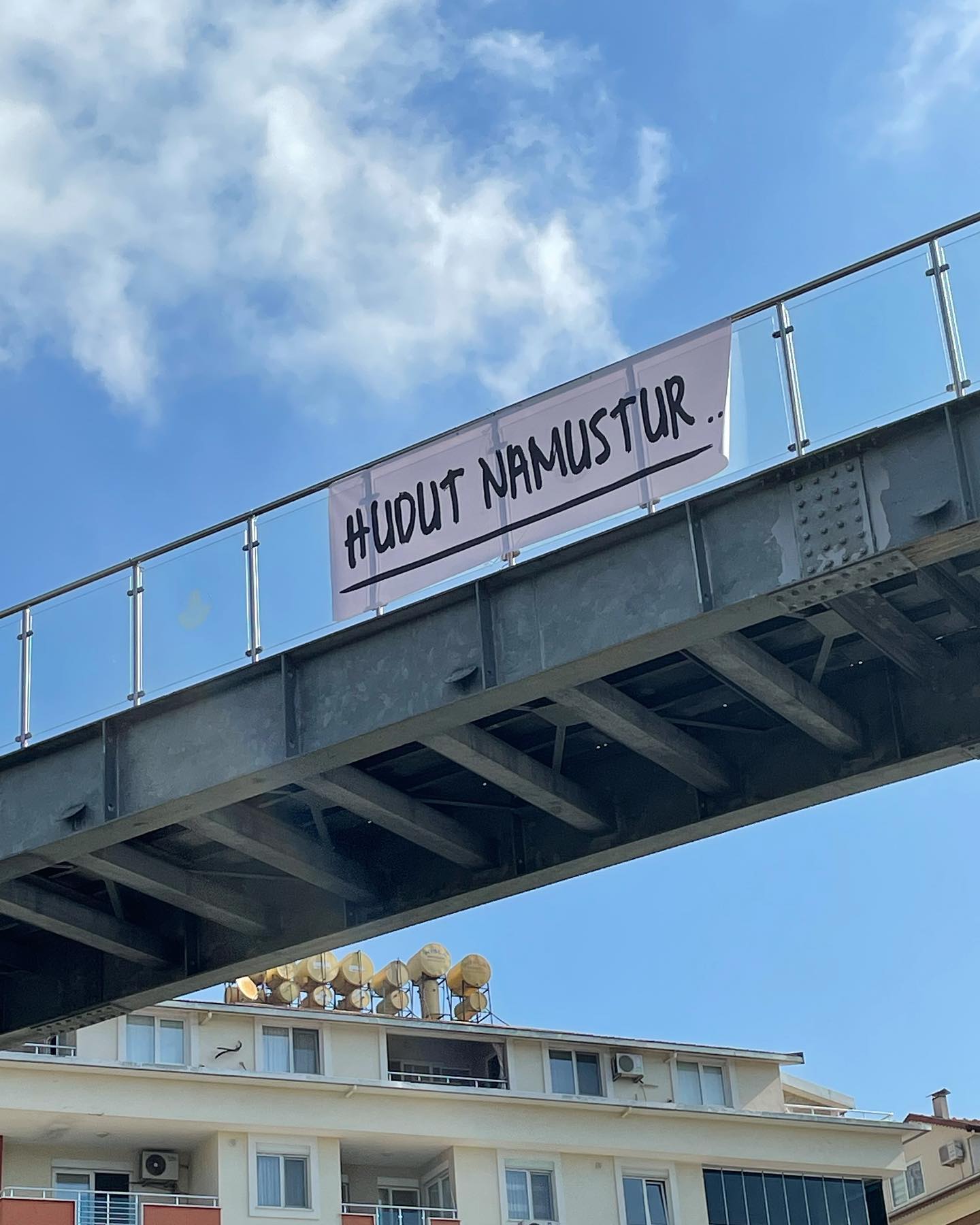 Türkiye sınırlarından kaçak geçişe karşı çıktılar