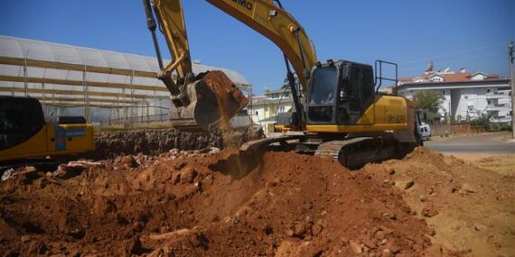 ALANYA BELEDİYESİ’NİN YOL ÇALIŞMALARI OBA VE KARAKOCALI’DA SÜRÜYOR