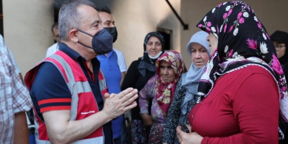 Başkan Böcek hastaneye kaldırıldı