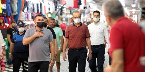 BAŞKAN YÜCEL OKURCALAR’DA ESNAFLARI ZİYARET ETTİ