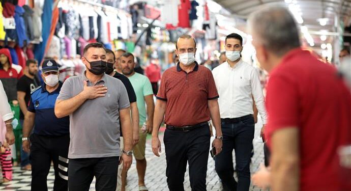 BAŞKAN YÜCEL OKURCALAR’DA ESNAFLARI ZİYARET ETTİ