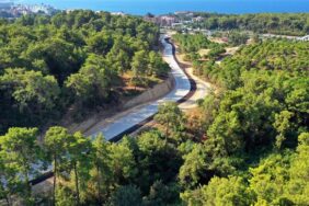 BATI MAHALLELERİNDE ASFALT SEFERBERLİĞİ SÜRÜYOR