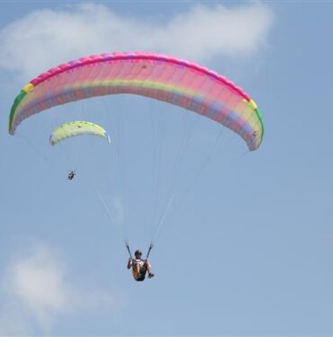 YAMAÇ PARAŞÜTÜ HEYECANI BAŞLADI