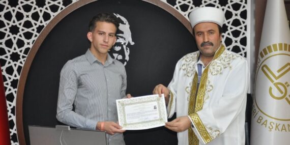 Hollandalı Müslüman oldu