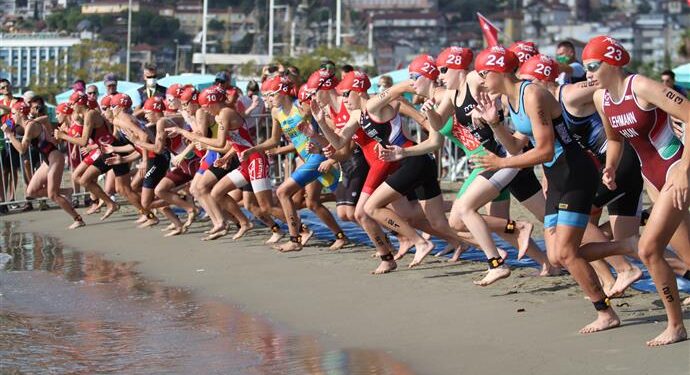 30. ALANYA ULUSLARARASI TRIATHLON YARIŞLARI BAŞLADI