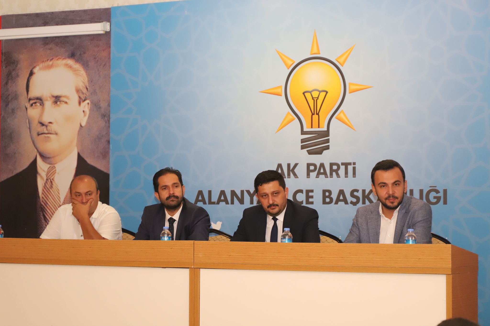Toklu, mahalle başkanları ile bir araya geldi