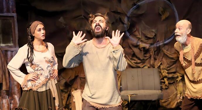 ALANYA BELEDİYE TİYATROSU’NA 5 BAŞARI ÖDÜLÜ