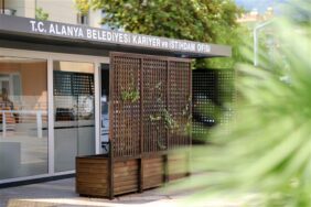 ALANYA BELEDİYESİ İŞVEREN VE İŞ ARAYANLAR ARASINDA KÖPRÜ OLUYOR HACET MAHALLESİ’NDE KARİYER VE İSTİHDAM OFİSİ HİZMETE AÇILDI