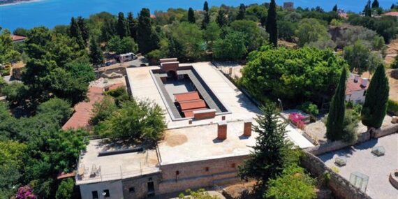 ALANYA BELEDİYESİ ÖDÜLE DOYMUYOR TARİHİ BEDESTEN YAPISI RESTORASYON ÇALIŞMASIYLA ÖDÜL ALDI
