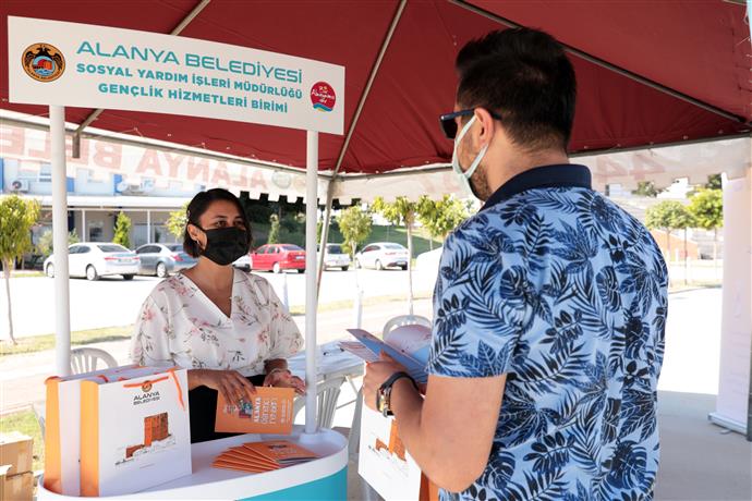 ALANYA BELEDİYESİ’NDEN ALKÜ’LÜ VE AHEP’Lİ GENÇLERE ÖZEL HİZMET BİRİMİ