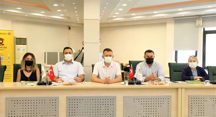 Alanya Belediyesi üniversiteli öğrenciler için hayata geçirdiği kampus Alanya uygulaması tanıtıldı