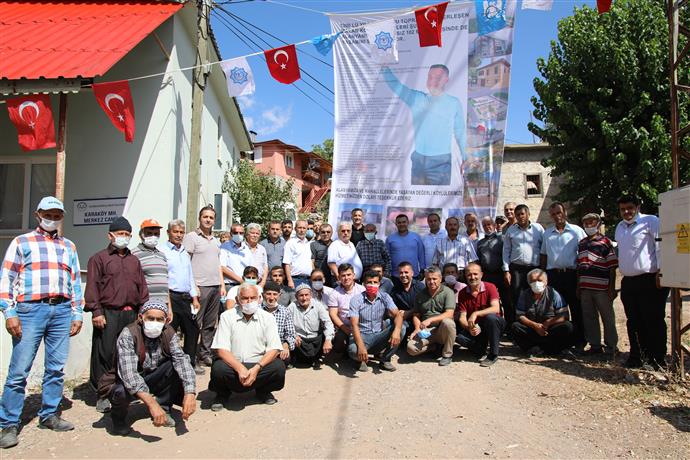 GÖMÜRGEN VE ÇEVRE YAYALARDA 6 KİLOMETRELİK ASFALT ÇALIŞMASINI YERİNDE İNCELEYEN BAŞKAN YÜCEL’E ALANYA YAYLALARINDA COŞKULU KARŞILAMA
