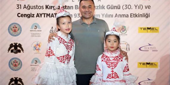 KIRGIZİSTAN’IN 30. BAĞIMSIZLIK YIL DÖNÜMÜ KUTLANDI