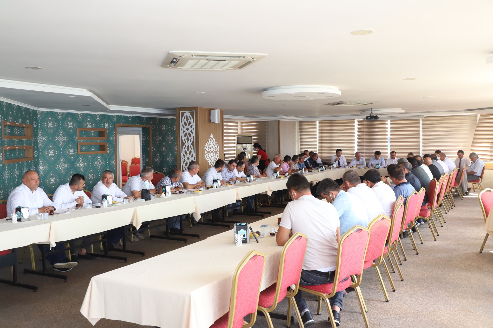 MUHTARLARIN TALEPLERİNE AK PARTİ’DEN HIZLI ÇÖZÜM