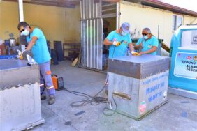 ALANYA BELEDİYESİ ÇÖP KONTEYNERLERİNİ YENİLEYEREK TASARRUF SAĞLIYOR