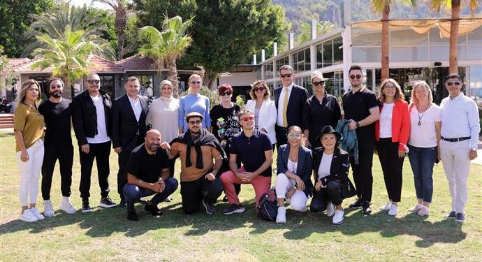 ÜNLÜLERİN ‘ROTA’SI ALANYA OLDU