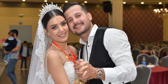 Esra ve İbrahim’in mutlu günü