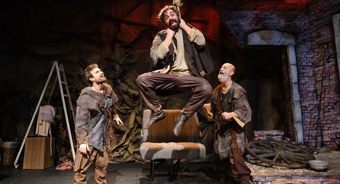 ABT, KAFKAS TEBEŞİR DAİRESİ’Nİ ADANALI SANATSEVERLERLE BULUŞTURDU