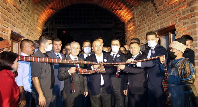 ALANYANIN FETHİ COŞKUYLA KUTLANDI BAŞKAN YÜCEL “ALANYA İL OLMAYI ÇOKTAN HAK ETTİ, CUMHURİYETİN 100. YILINA İL OLARAK GİRMEK İSTİYORUZ”