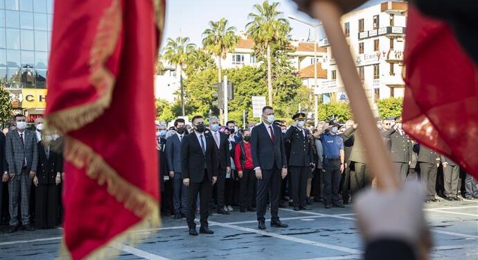 ATATÜRK VEFATININ 83. YILINDA ÖZLEMLE ANILDI