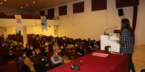 ALANYA BELEDİYESİ VE MİLLİ EĞİTİM’DEN ÖĞRETMENLERE ‘MÜZE’ EĞİTİMİ