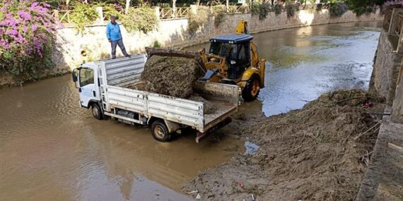 ALANYA BELEDİYESİ’NİN DÖRT KOLDAN MESAİSİ SÜRÜYOR