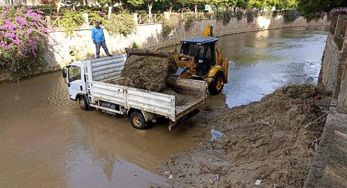 ALANYA BELEDİYESİ’NİN DÖRT KOLDAN MESAİSİ SÜRÜYOR