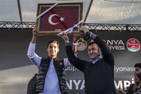 ALANYA DÜNYA ŞAMPİYONU TOPRAK’I KARŞILADI