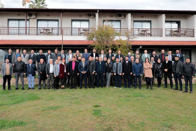 BAŞKAN YÜCEL TURİZMCİLERLE BULUŞTU