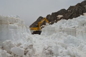 2eb679e4-8b62-429b-9791-24d1fe04f9a1