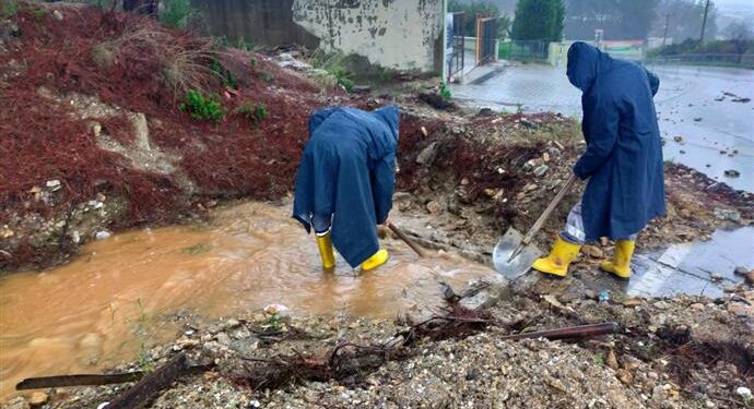 ALANYA BELEDİYESİ AŞIRI YAĞIŞLARDA SEFERBER OLDU