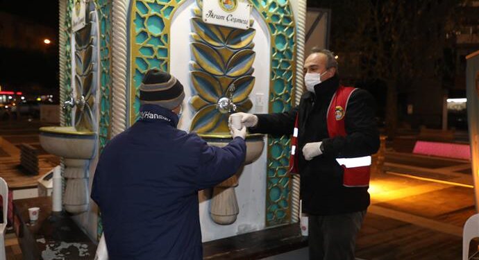 Alanya Belediyesi’nden vatandaşlara çorba ikramı