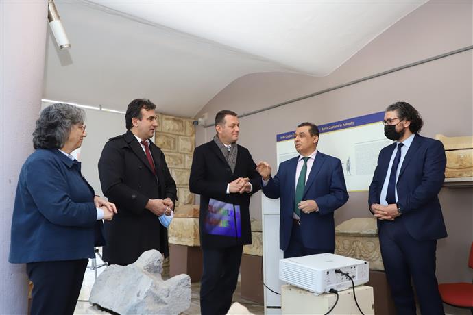 ÖĞRETMENLER İÇİN DÜZENLENEN 'MÜZE' EĞİTİMLERİ SÜRÜYOR