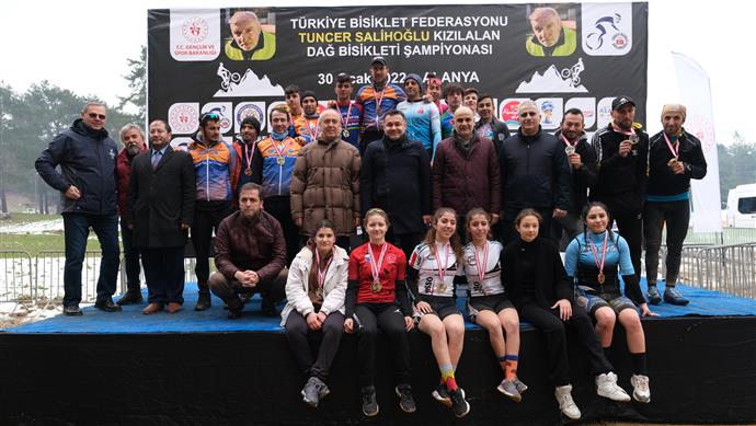 TUNCER SALİHOĞLU TÜRKİYE DAĞ BİSİKLETİ ŞAMPİYONASI YAPILDI