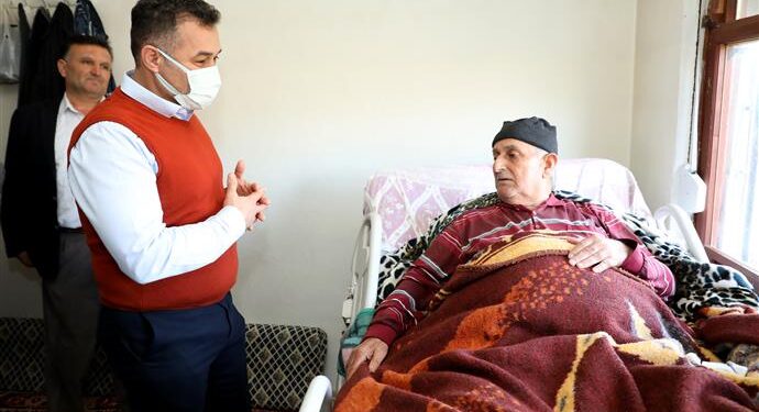 ALANYA BELEDİYESİ’NİN EVDE SAĞLIK HİZMETLERİ SÜRÜYOR