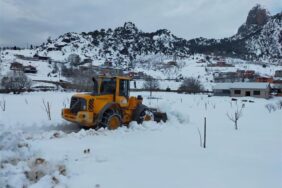 ALANYA BELEDİYESİ'NİN KARLA MÜCADELESİ DEVAM EDİYOR