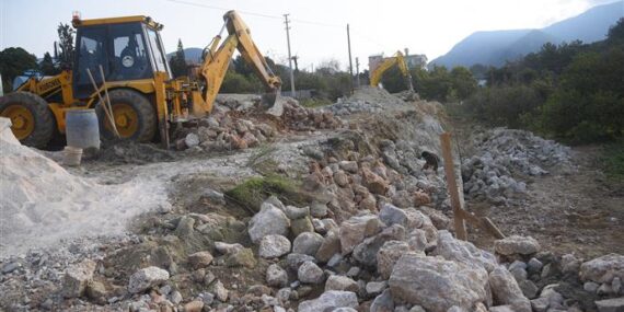 BAŞKAN YÜCEL’DEN ACINAR YOLU TALİMATI