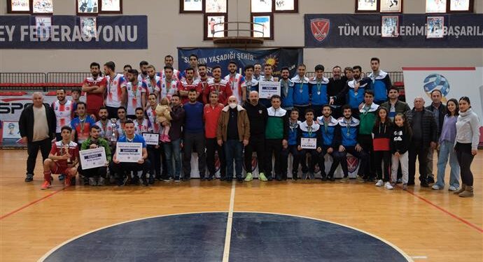 ERKEKLER SALON HOKEYİ SÜPER LİG 2. ETABI ŞAMPİYONU GAZİANTEP POLİSGÜCÜ