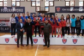 KADINLAR HOKEY AVRUPA KULÜPLER ŞAMPİYONU GAZİANTEP POLİSGÜCÜ