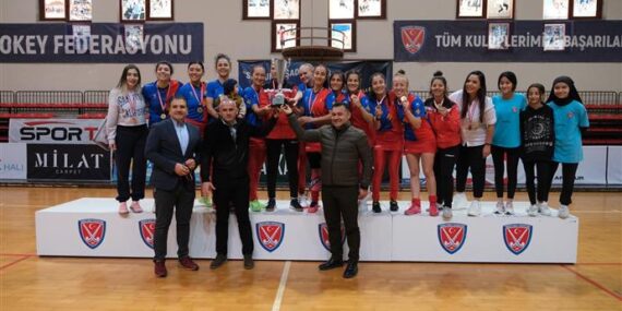KADINLAR HOKEY AVRUPA KULÜPLER ŞAMPİYONU GAZİANTEP POLİSGÜCÜ