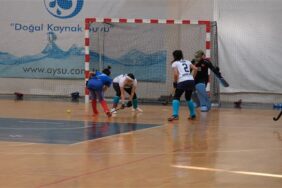 KADINLAR SALON HOKEYİ SÜPER LİG 2. ETAP MÜSABAKALARI BAŞLADI