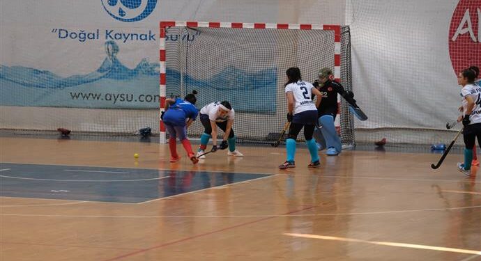 KADINLAR SALON HOKEYİ SÜPER LİG 2. ETAP MÜSABAKALARI BAŞLADI