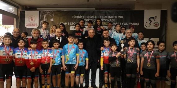 Türkiye şampiyonası 1. Etap Hasan Terzi bisiklet puanlı yol yarışı sona erdi
