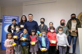 ALANYA BELEDİYESİ DİYABETLİ ÇOCUKLARA ÜCRETSİZ SENSÖRLÜ GLİKOZ ÖLÇÜM CİHAZI DAĞITTI